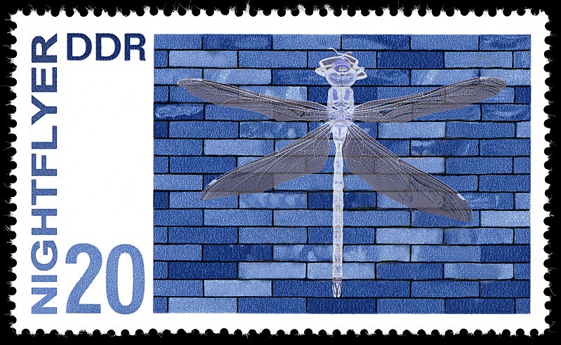 Datei:Stamps of Nightflyer.jpg