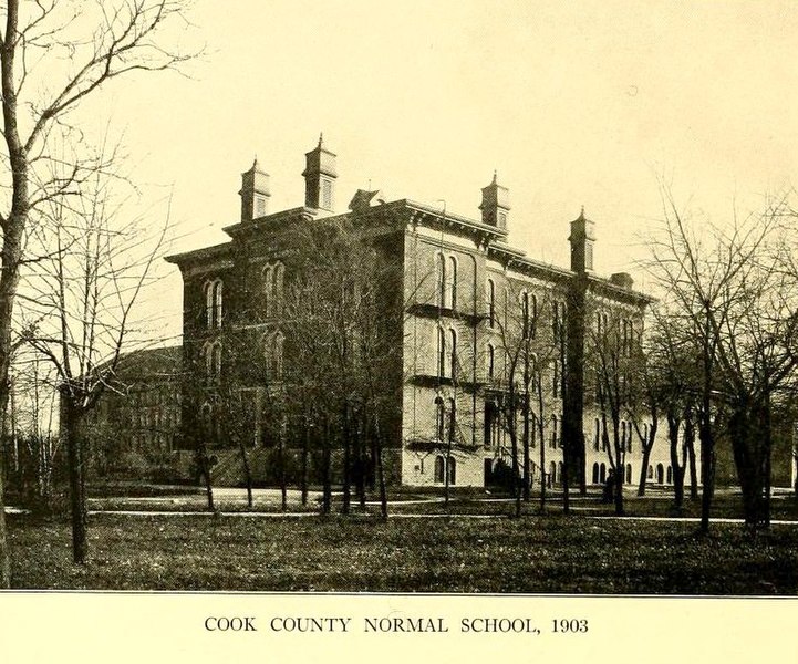 Datei:Foto Cook County Normal School 1903.jpg