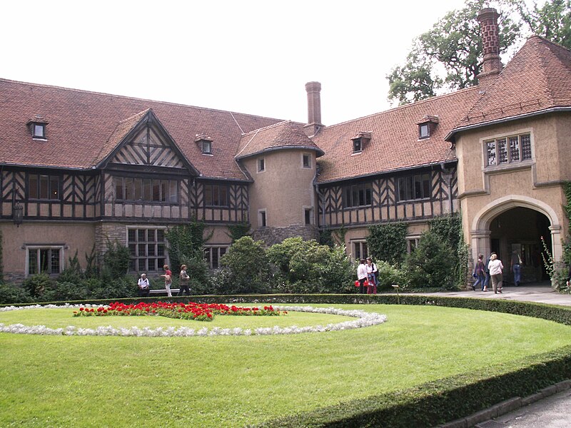 Datei:Schloss Cecilienhof.jpg