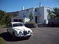 Haus und Auto von Halldór Laxness im Mosfellsdalur