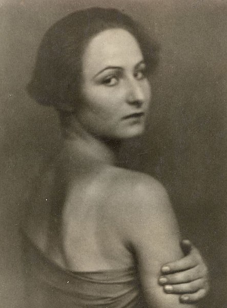 Datei:Pamela Wedekind.jpg