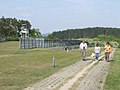 Wandergruppe auf dem Point-Alpha-Weg