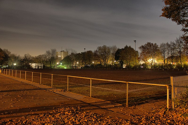 Datei:Sportplatz FCNette.jpg