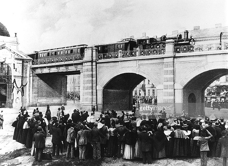 Datei:Wiener Stadtbahneröffnung am 9. Mai 1898.jpg