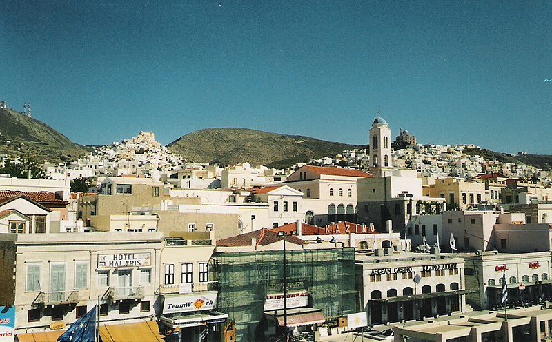 Datei:Syros-Ermopoulis vom Hafen.jpg