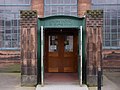 Eingang für die Schüler zur von Charles Rennie Mackintosh entworfenen Scotland Street School in Glasgow