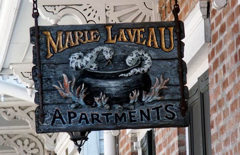 Datei:House Marie Laveau.jpg