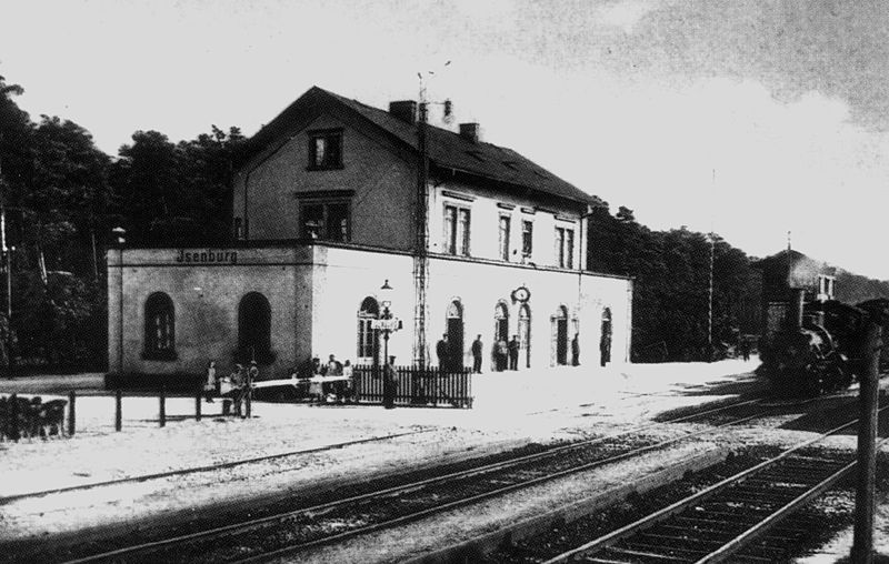 Datei:Bahnhof Isenburg 1900.jpg