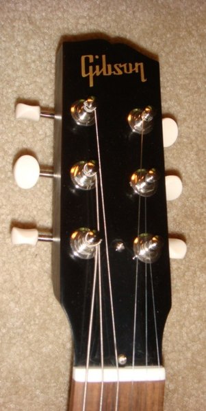 Datei:Gibson Melody Maker2.jpg