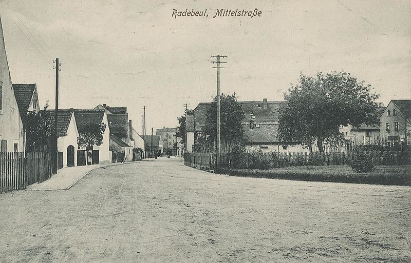 Datei:Radebeul Robert-Werner-Platz 1910C.JPG