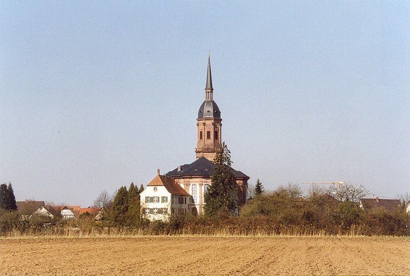 Datei:Schuttern mit ehemaliger Klosterkirche.jpg