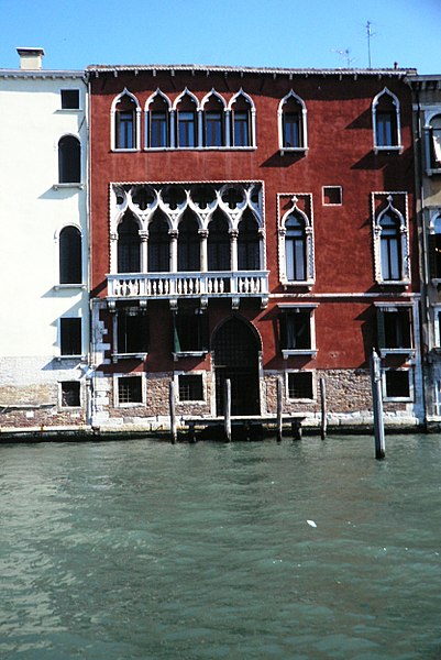 Datei:Palazzo Erizzo.JPG