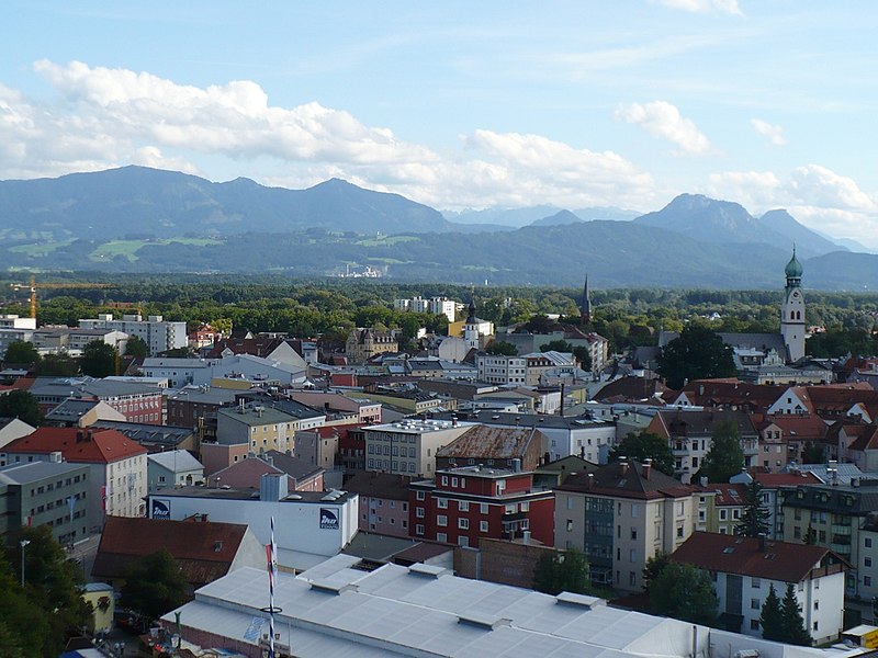 Datei:Rosenheim Panorama.jpg