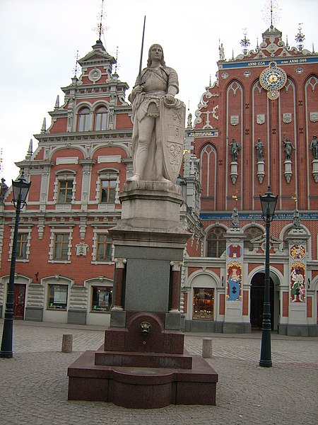 Datei:Rolandstatue (Riga).JPG