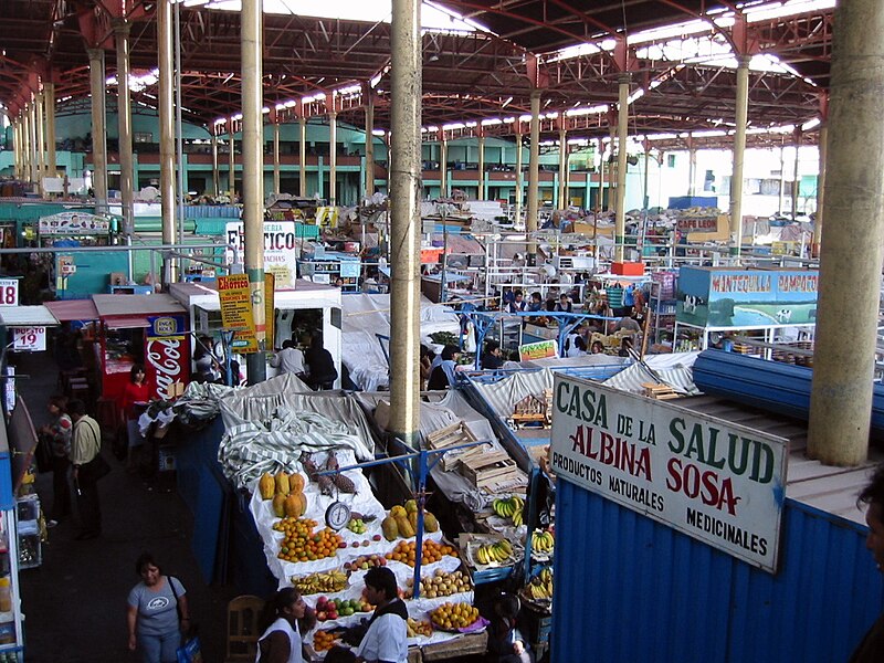 Datei:Mercado San Camillo Arequipa.JPG