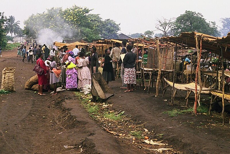 Datei:Markt-Uganda.jpg