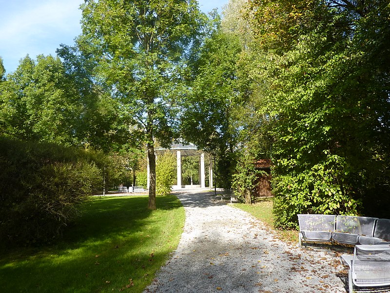 Datei:Kurpark Regen Pavillon.jpg