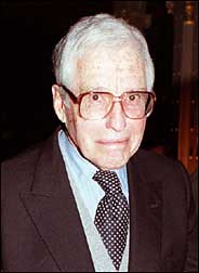 Деральд Х. Руттенберг в 1999 году. Jpg