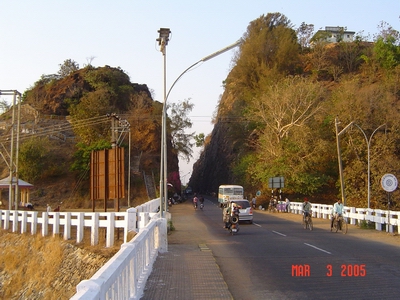 File:View of Sadashivgad Hill fort from the Kali River Bridge.jpg