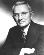 File:Dale Carnegie.jpg