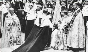 File:Philip, Duke of Edinburgh, giving allegiance to his wife, Queen Elizabeth II, during her coronation ceremony.jpg