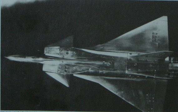 File:J9VII-IIwindtunnel.jpg