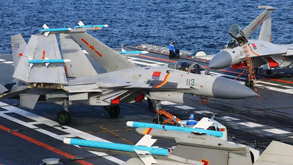 File:J15 fighter jets on aircraft carrier Liaoning, July 2017.png