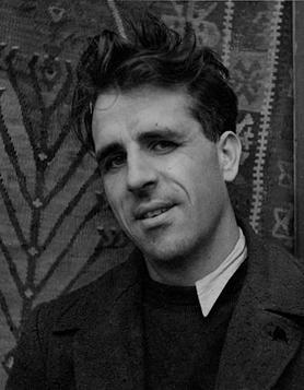 File:Mervyn Peake.jpg