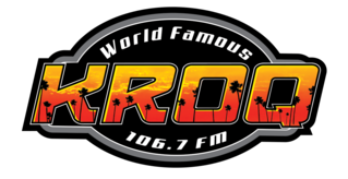 File:106.7 KROQ logo (2022).png