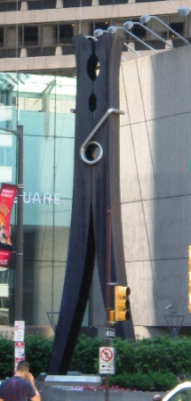 File:Clothespin-oldenberg.jpg