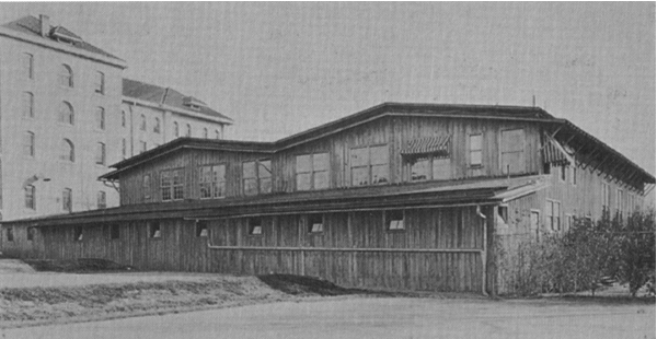 File:UTexas Men's Gym exterior photo.jpg