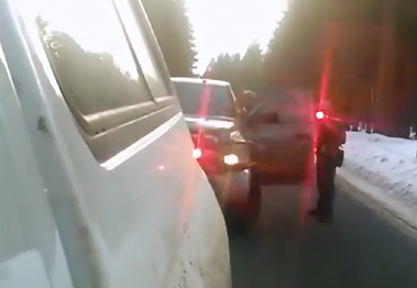 File:LaVoy Finicum - Truck stopped by Oregon State Patrol during failed arrest attempt's truck at the first traffic stop.png