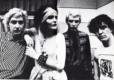 File:Siouxsie and the banshees 1981's line-up with John McGeoch.jpg