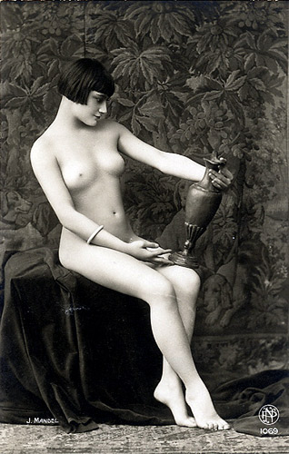 File:Mädchen mit Vase by J. Mandel.jpg