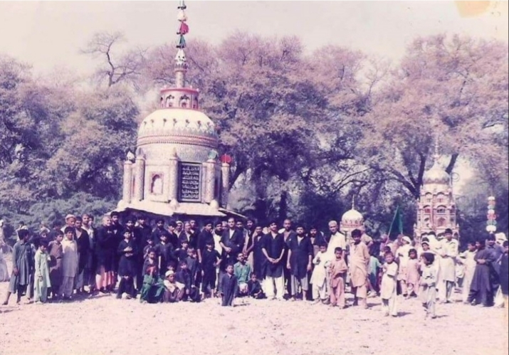 File:1960 Azadari Procession in D I Khan.jpeg