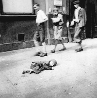 File:Childwarsawghetto.jpg