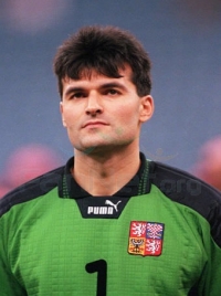 File:Pavel Srníček.jpg