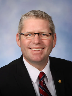 File:John Kivela portrait.png