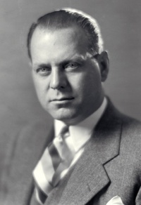 File:Harley Earl.JPG