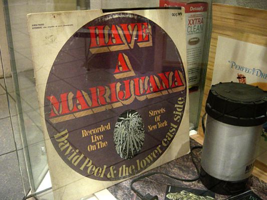 File:Normal marijuana-museum-peelclose.jpg