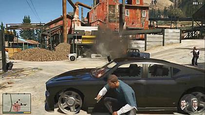 File:Grand Theft Auto V combat.jpg