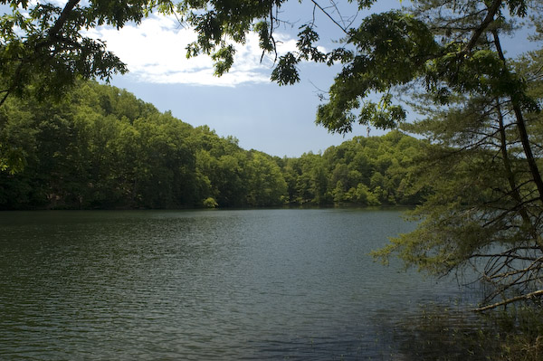 File:Greenbo Lake.jpg