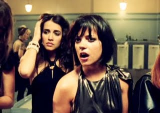 File:22 (Lily Allen song - music video screenshot).jpg