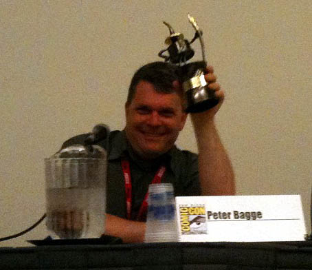 File:Peter bagge with inkwell award.jpg