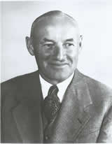 File:Conn Smythe Portrait.jpg