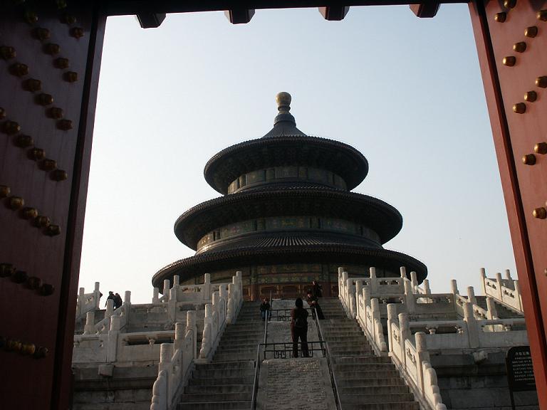 File:Temple of Heaven, Beijing (March 8 2005).jpg