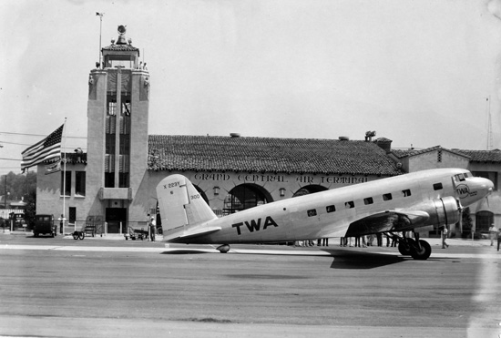 File:TWA DC-1.jpg