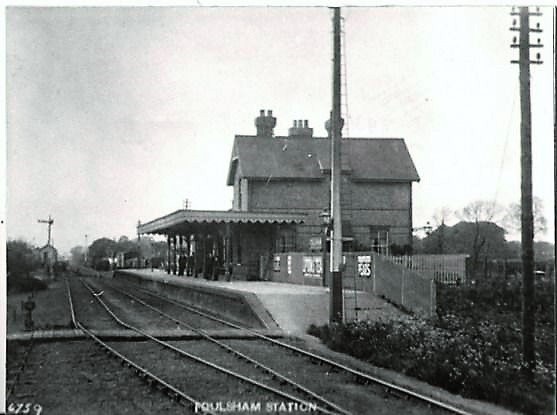 File:Foulsham station postcard 1.jpg