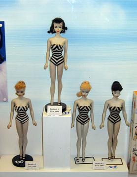 File:Barbie 1959 First Editions dolls.jpg