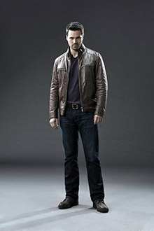 File:Brett Dalton as Grant Ward.jpg